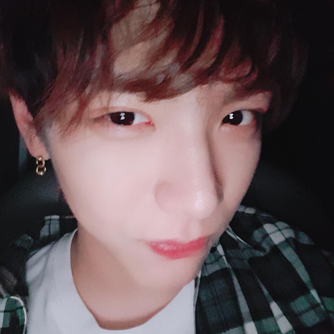 hyo_miii's tweet photo. [Trans] Busking ended!!! It was really fun ㅠㅠ!!!♡
#NFlying #Jaehyun #쭒 #Gangnam #Busking #Superfun #Bigsuperfun #theonlyantidoteallowedbythecompany.. #Ialso #wanttohear #peoplecallingme #prince https://t.co/lhakeQ9uQA