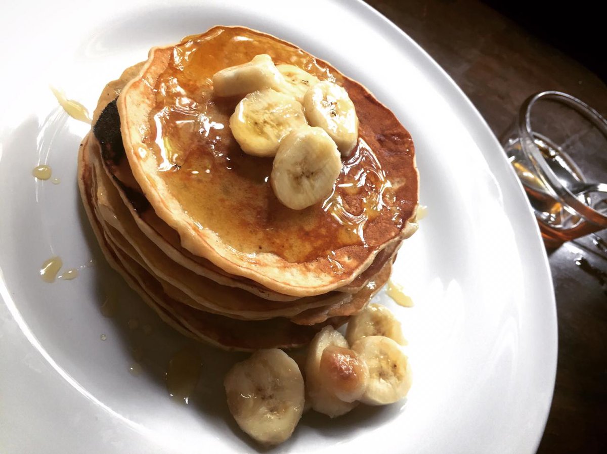 TasteOfGoaaah's tweet photo. Really yummy home made banana pancakes at the Gonsalves Mansion in Campal, from our Chairperson @shaeengomes. We loved it this morning, gobbled them up for breakfast. #BananaPancakes #TasteOfGoa #honey #FoodCapitalOfTheEast #banana #delicious #tasty #foodgasm #Goa #Goenkarponn https://t.co/6azswQgYNJ