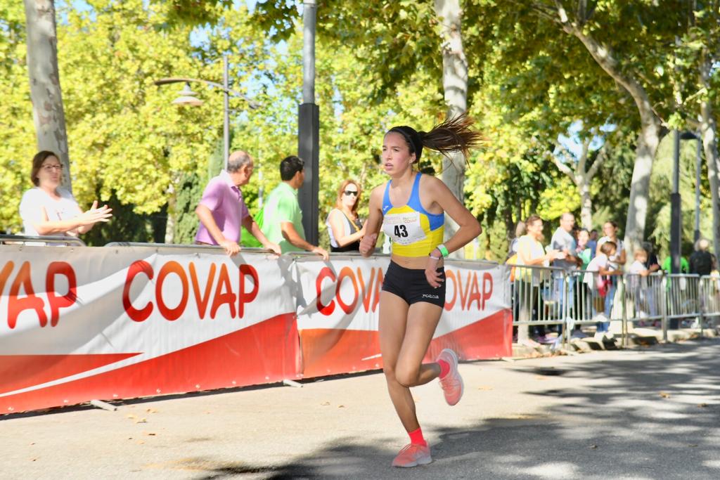 Covap's tweet photo. Enhorabuena al campeona de la #IIICarreraSolidariaMuéveteconCOVAP #RSCCOVAP #CarreraSolidaria #COVAP @EMETarcoiris https://t.co/sZefHAJees
