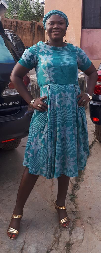 ToluBabyGirl's tweet photo. #ChurchFlow
#AdireChiffon
#AdireIsNotBoring
DM to order yours.
N10,000 for 5 yards.
We deliver nationwide https://t.co/ddDizscFL9