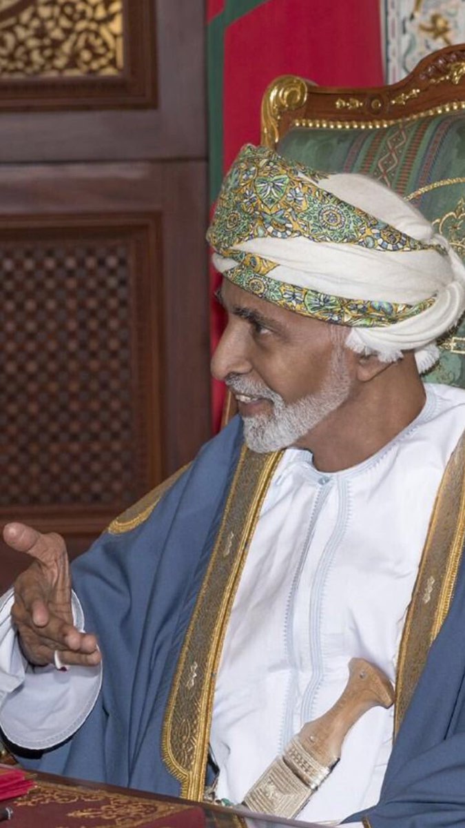 أوامر تلامس الوطن و المواطن ..🇴🇲 
تبهج النفوس و تغدق من فيضها بـ السعادة في قلوبنا .. 🇴🇲
حفظكم الله سيدي جلالة 🇴🇲 السلطان #قابوس_بن_سعيد 🇴🇲
و أطال الله في عمرك ..🇴🇲
يد كريمة لا تنضب من العطاء .. 🇴🇲
•
•
#ترقيات_2010
#شكرا_للاب_الحاني_قابوس