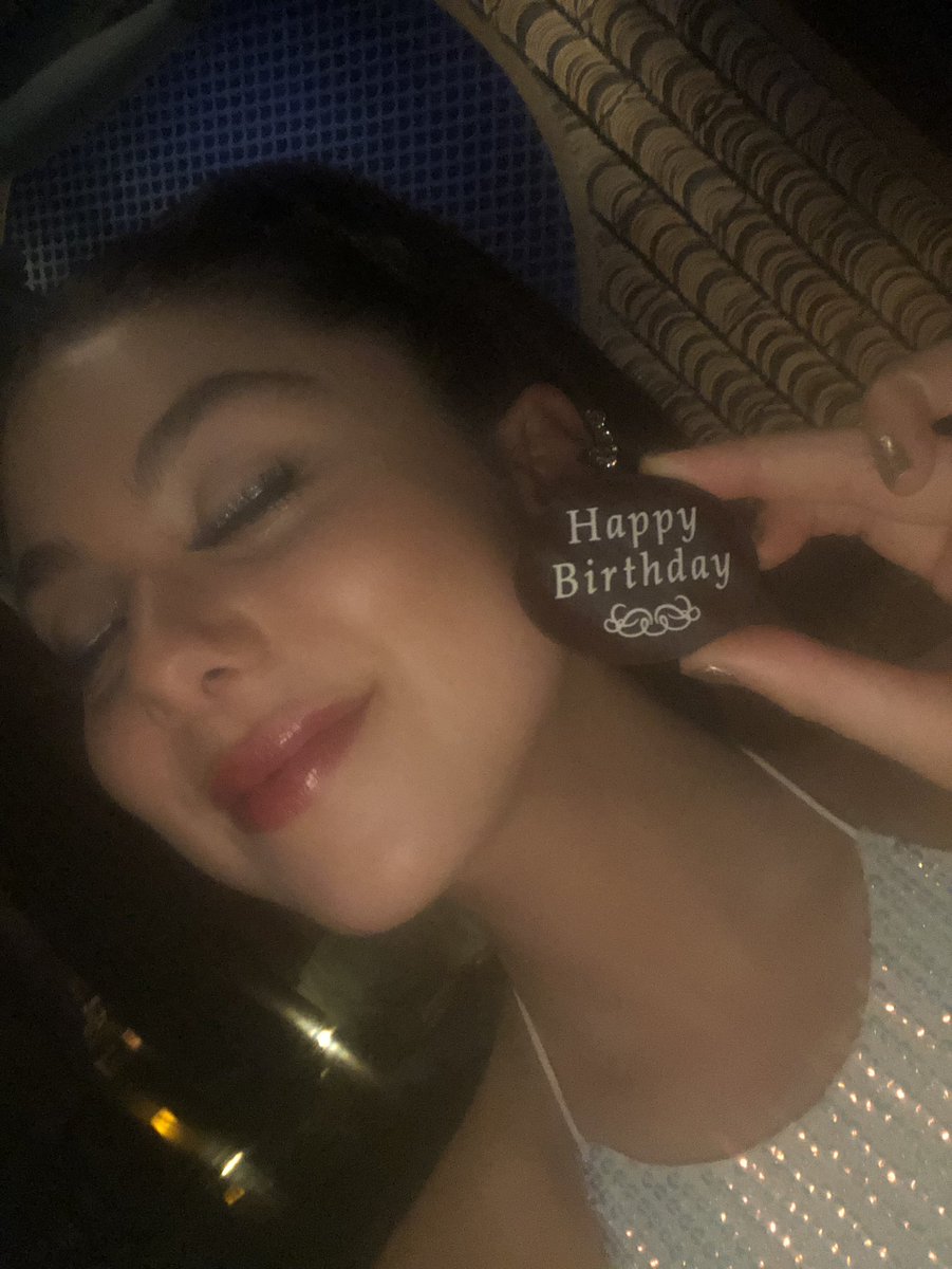 kirakosarin's tweet photo. 21 😊 https://t.co/CxSySrcUY8