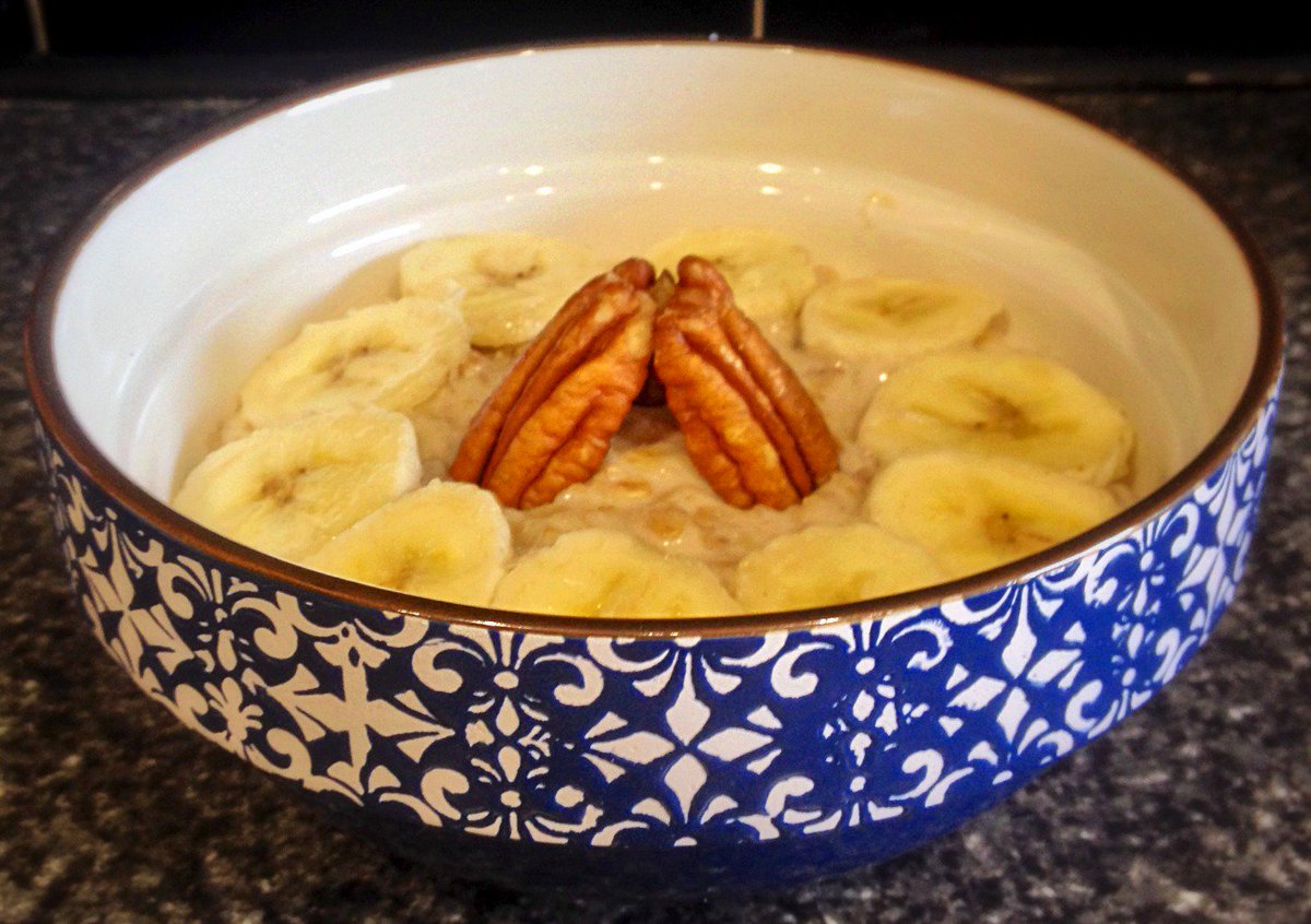 ThomasSeear's tweet photo. The Perfect Porridge - ideal for cool autumnal mornings 

https://t.co/S9B6O8rqEo https://t.co/M6V1w9Qau1