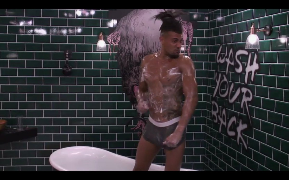 CelebWanker's tweet photo. Who can forget @isaacjag's soapy lathering up in the bath. If only he'd ditched the pants! #BBIsaac #Isaac #BBUK https://t.co/K4jMHnLIQR
