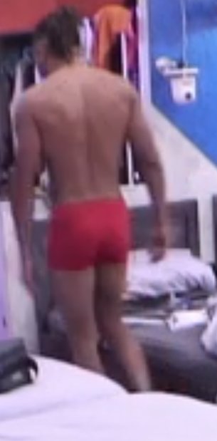 CelebWanker's tweet photo. But we loved @isaacjag and his massive bulge in red boxers even more. #BBIsaac #Isaac #BBUK https://t.co/zQi8sPQe5D