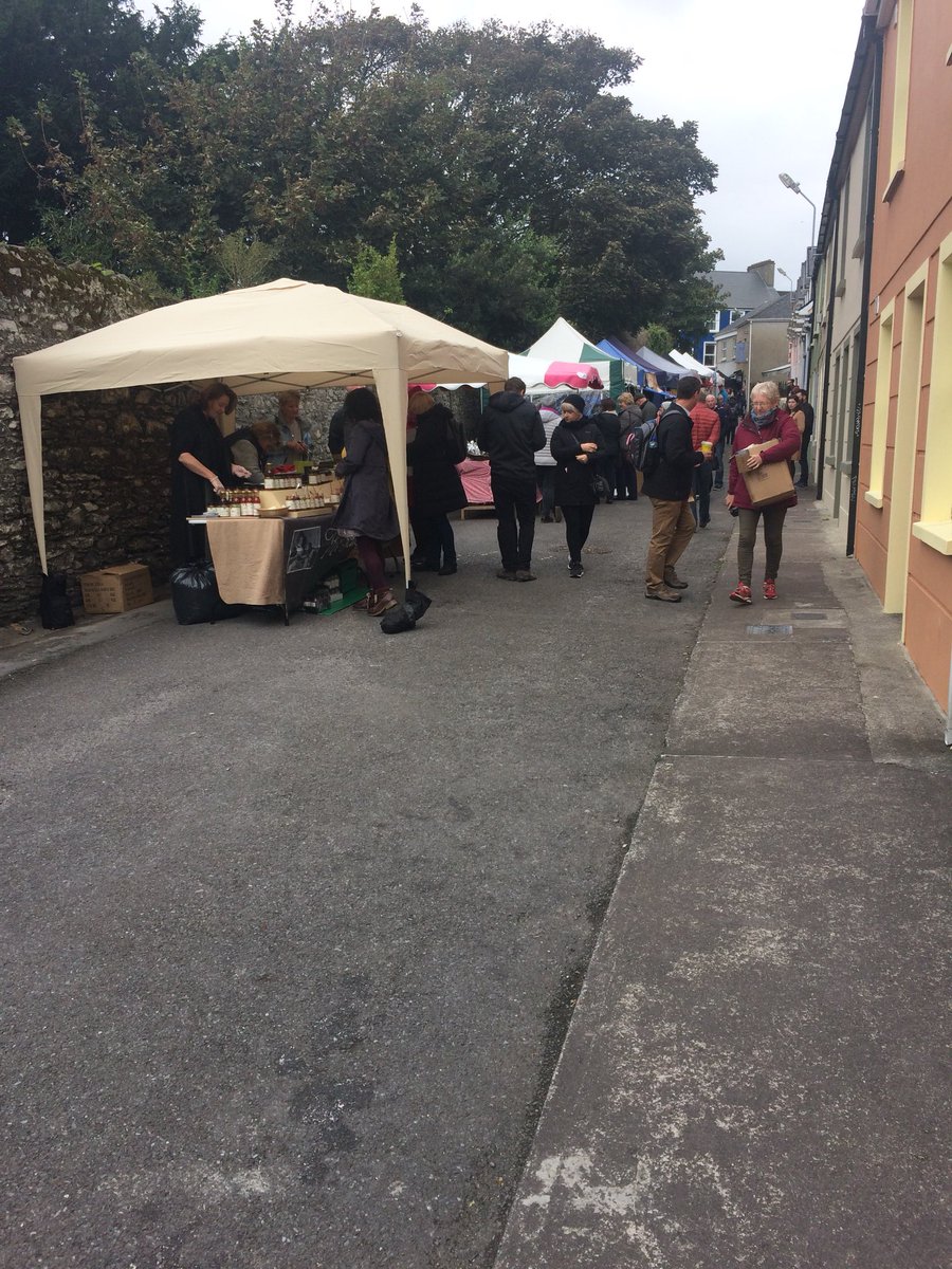 BlasNahEireann's tweet photo. The streets of #Dingle are lined with lots of #Blas2018 winners today including @thewildirish 
@wildwoodvinegar &amp;  @NutcaseCo . 
Be sure to enjoy @dinglefoodfest https://t.co/UupiN5V11m