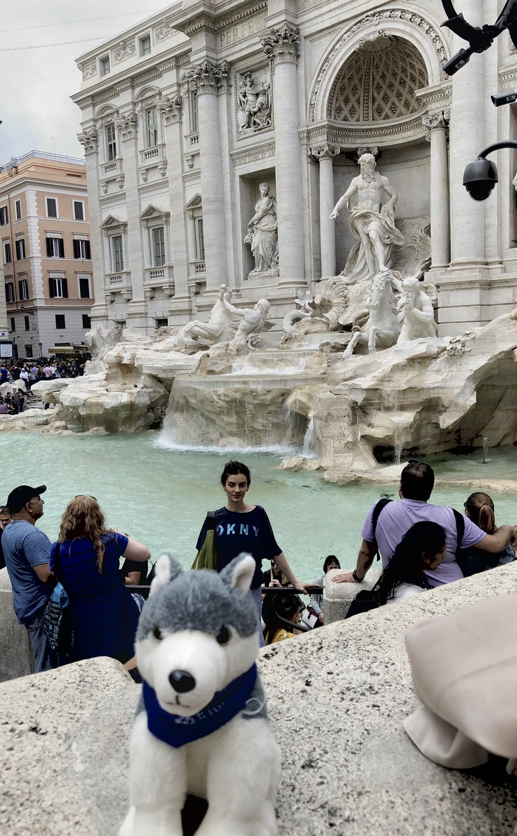 J_R_MUC's tweet photo. More sightseeing before we start the conference. #LittleRomeo #IBARome @IBAevents https://t.co/Cm0hesNWy6