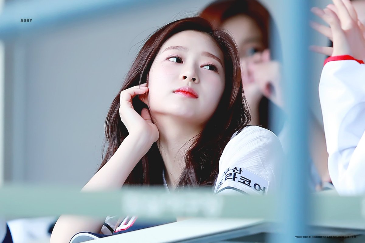 AngelicRoyal_IZ's tweet photo. 👼 181006 👸

영화 찍는중 🍀☘🌿

#김민주 #キムミンジュ #KimMinJu
#강혜원 #カンヘウォン #KangHyeWon
#IZONE #아이즈원 #アイズワン https://t.co/DthlBcAUzu