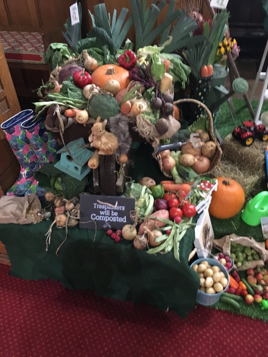 stluke1853's tweet photo. #Harvestfestival
#Givehungertheboot
Some of the Produce donated today for Harvest Thanks Giving. https://t.co/NrZQTBlMWP