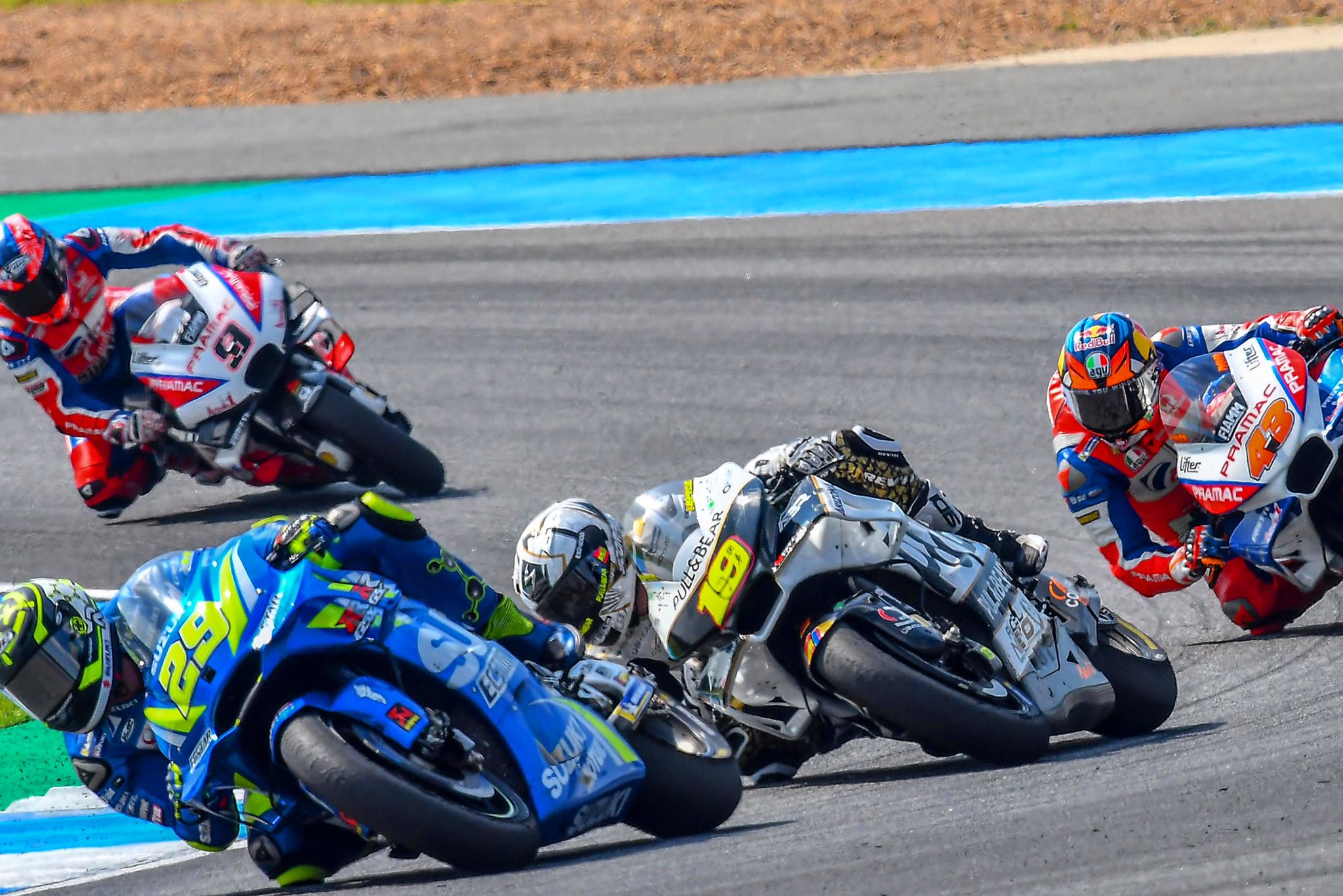 Alvaro Bautista en la carrera de Tailandia