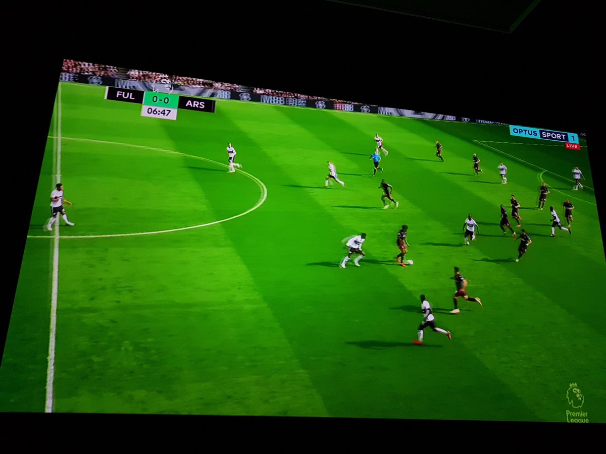 ElDanMan86's tweet photo. First time watching the mighty @Arsenal on a cinema screen #arsenal #cinema #biggestscreen #perfect https://t.co/04ejrGtG1k