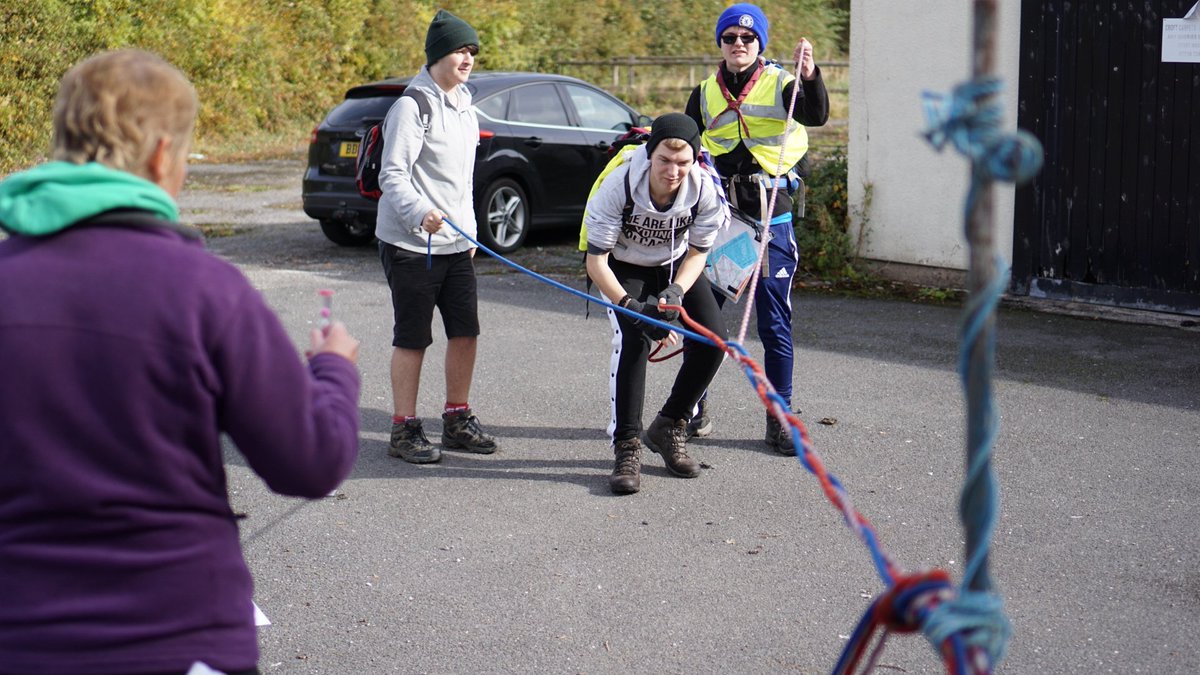 RedditchESU's tweet photo. The Explorers are practicing their May Pole dancing againt the clock at #Base13 on @RedditchTrek https://t.co/SbZVDGrlDB