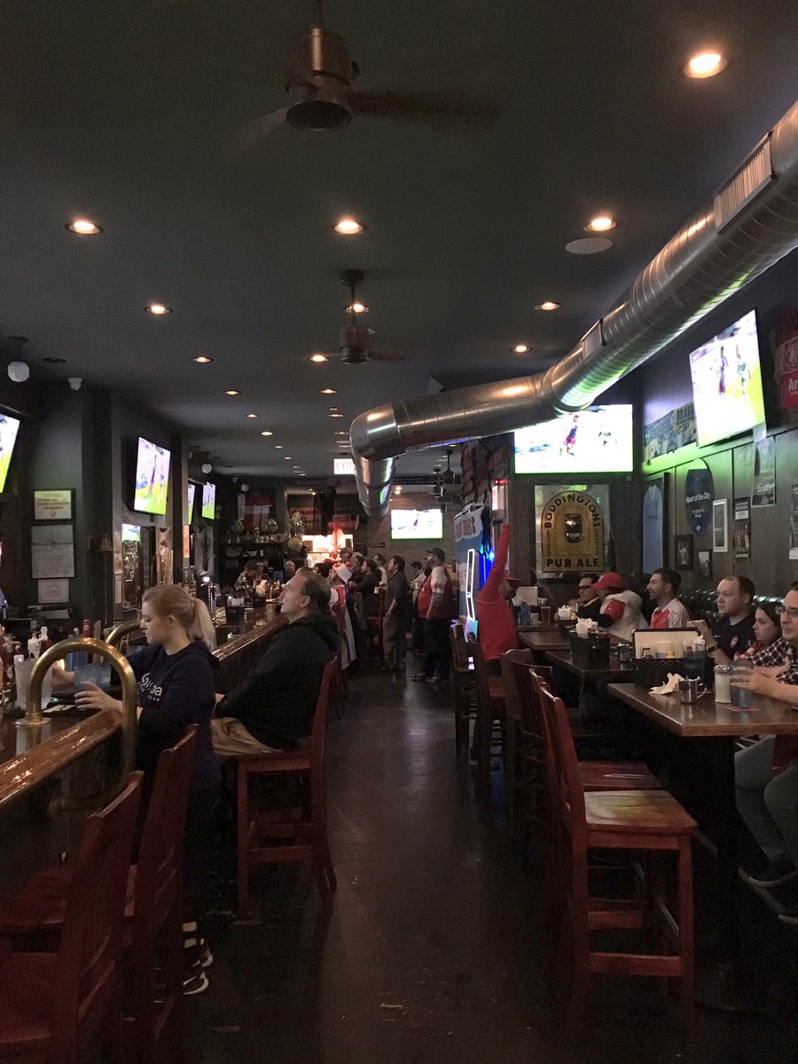 ChicagoGooners's tweet photo. Morning! Itโs early. ๐ด All this room in the front of the pub and we decide to #JamItInThere in the back corner. https://t.co/e24bbmGZc3