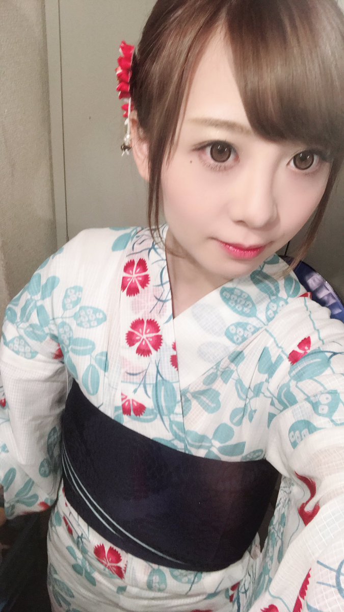 chappiii000's tweet photo. はじめましてちゃっぴーと申します！
この度リカちゃんカフェをお手伝いさせて頂くことになりました😯💕
よろしくお願いいたします✨ https://t.co/gwXrn9NI49
