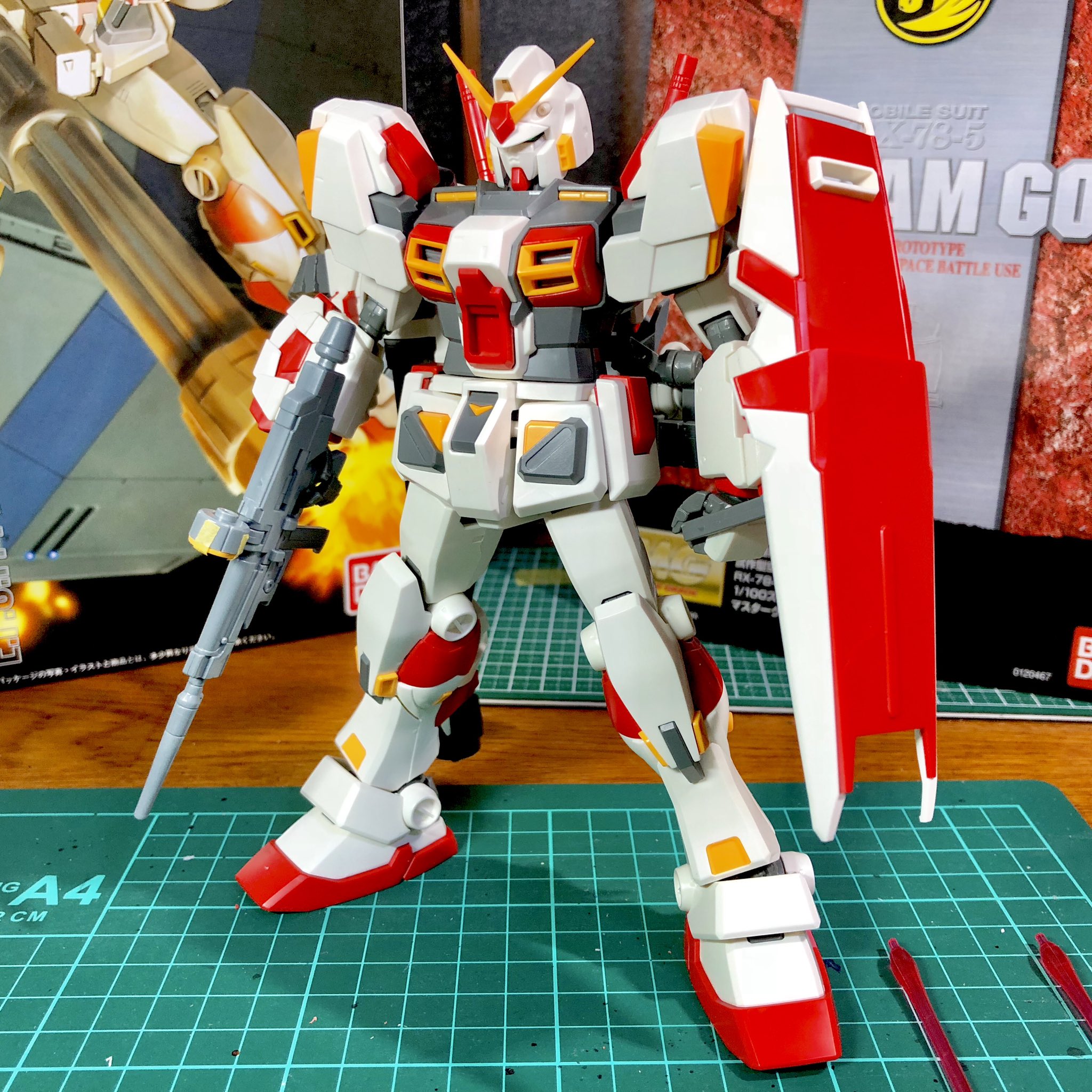 かまなる 次は関模連 Mg Rx 78 5 ガンダム5号機 仮組み 古いキットですが 色分けがなかなか優秀で好印象です 今回はディティールアップがメインの作業になるのですが プロポーションの変更 可動範囲の拡張も少しやっていこうかなと思います