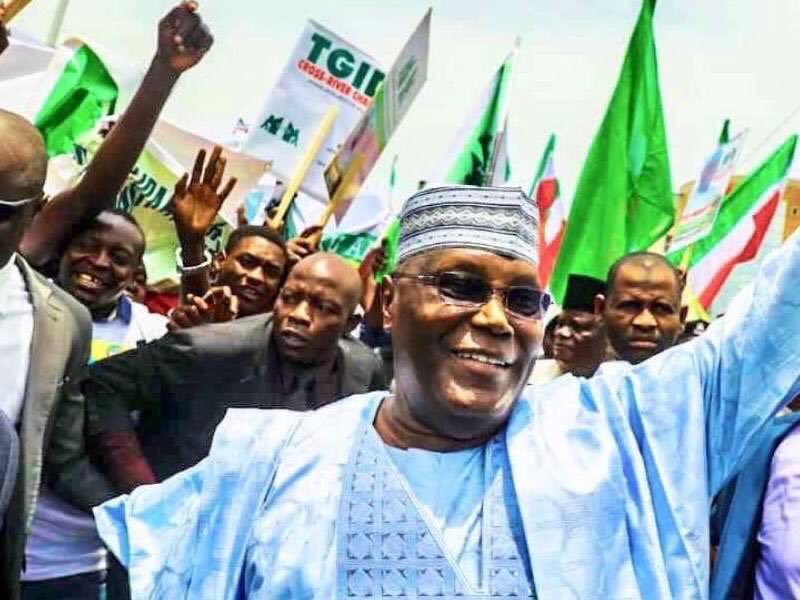 Kvng__Fuad's tweet photo. RT for ATIKU.  LIKE for BUHARI. https://t.co/faC965niy0