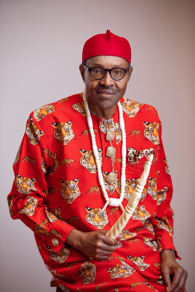 Kvng__Fuad's tweet photo. RT for ATIKU.  LIKE for BUHARI. https://t.co/faC965niy0