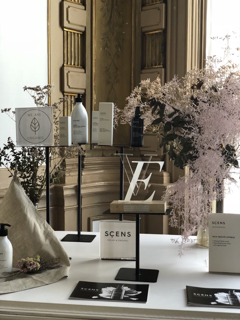 Todo listo para la llegada de <a href="/consuelosilveir/">Consuelo Silveira EP</a> y su Masterclass del Lifting manual SCENS. #cosmetica #cosmeticanatural #cosmeticaorganica #cosmeticavegana