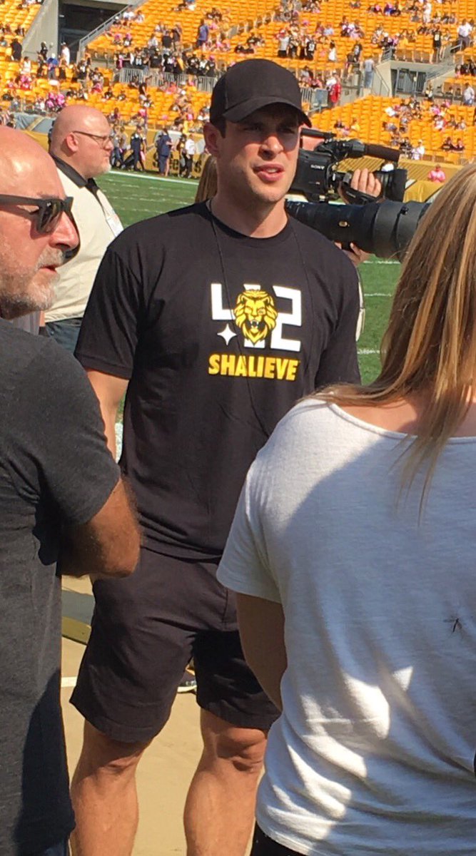 Black & Gold Today tweet media