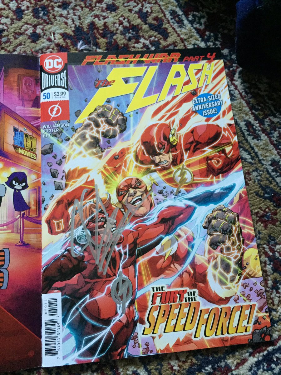 Very late, only finally finishing my posts from Fanexpo2018 - But easily one of the highlights of the entire con was getting to meet <a href="/Williamson_Josh/">Joshua Williamson</a> as Impulse! I feel only a little bad for clogging up his line with chatting ... Only a little
#fanexpo #flash #impulse