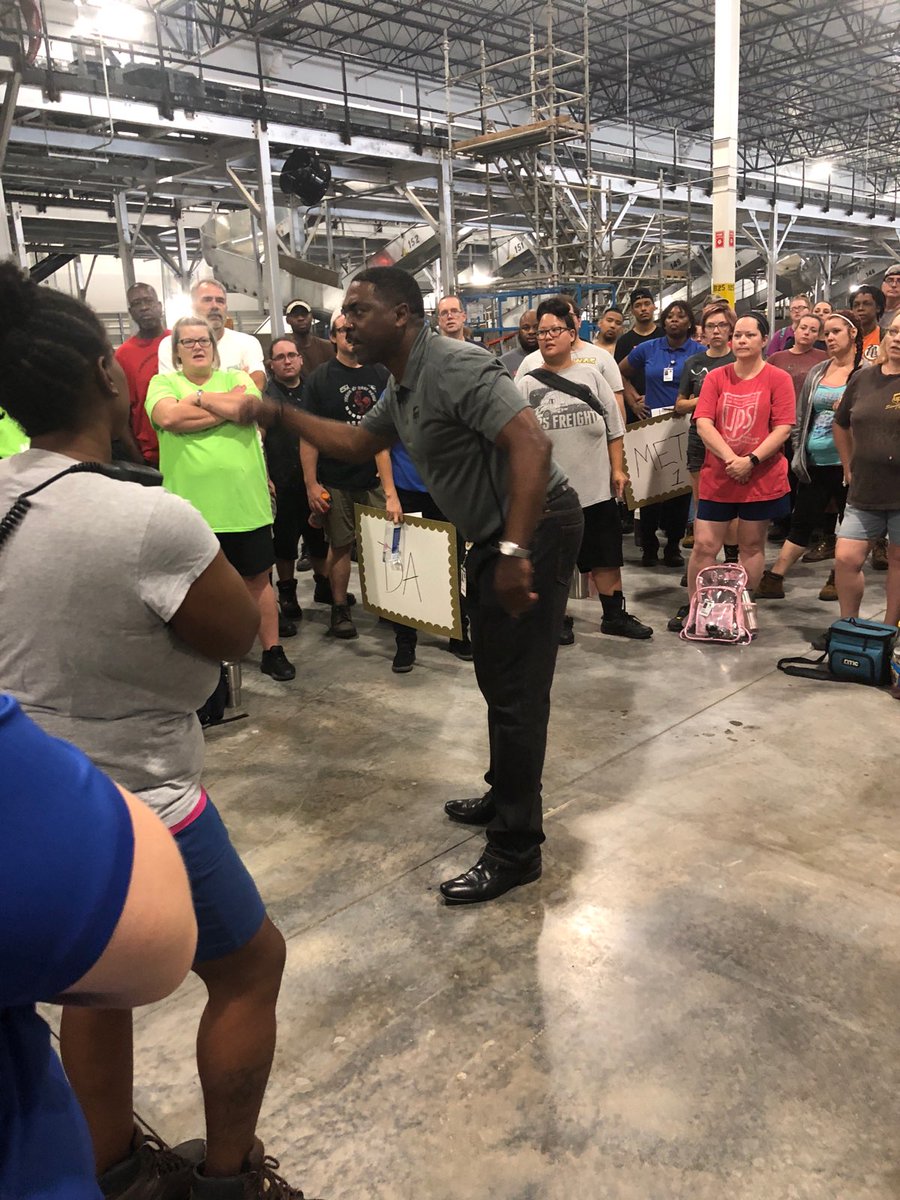 Tam_UPS's tweet photo. Oh I'm not done yet! #HasletHawks #HasletPreload #SafetyFirst @gmcgufUPS @JoeGaukler @NilesShawna @hill_deryl @roy_ups @RedRiverUPSers @ExperienceUPS @UPSers @UPS_News https://t.co/BPL2GVcXTs