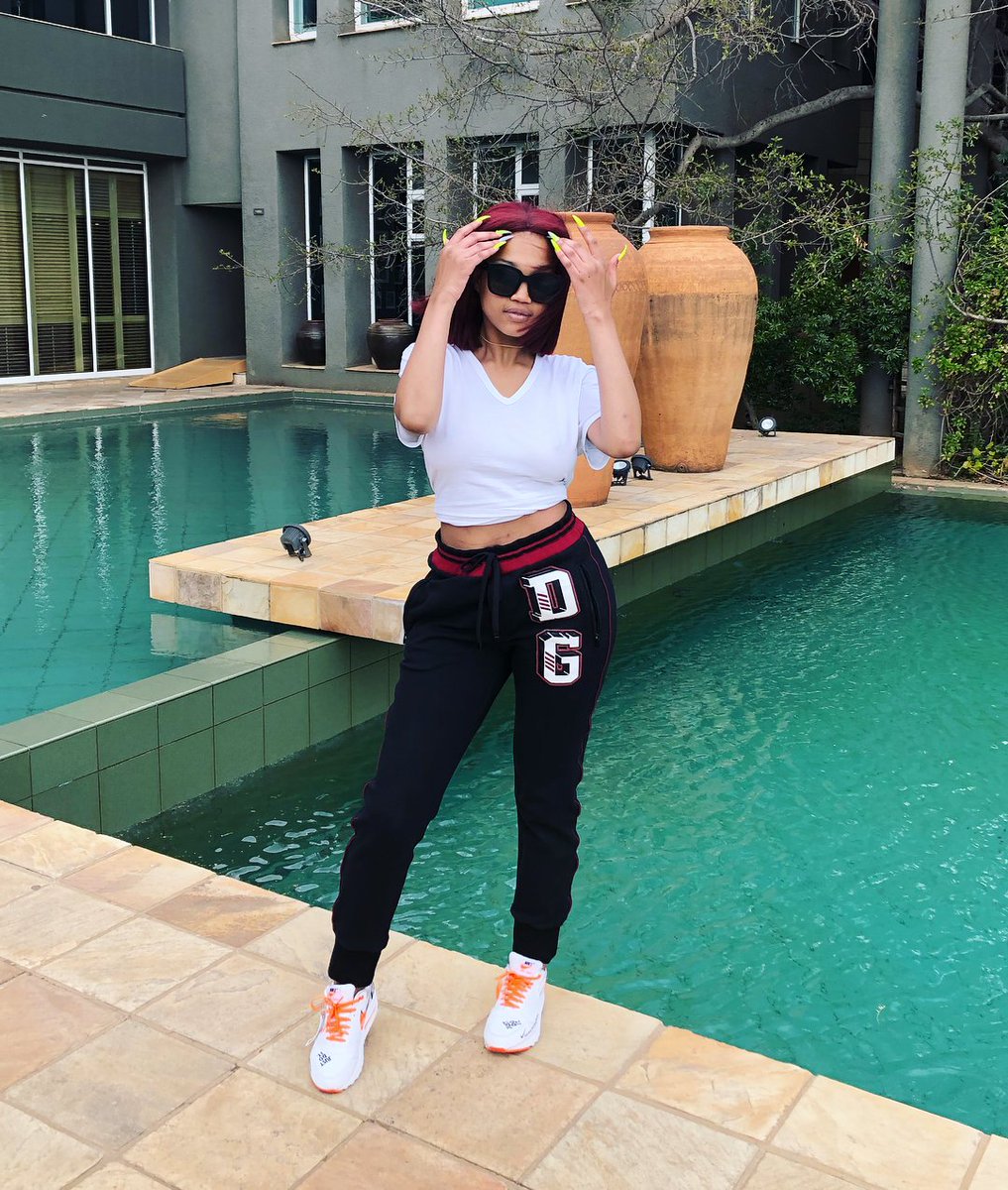 Zalebs's tweet image. She could be suceeding in what she's doing, but controversy has a way of following her  bit.ly/2zXF6uO @NyabaNicole #controversiallife