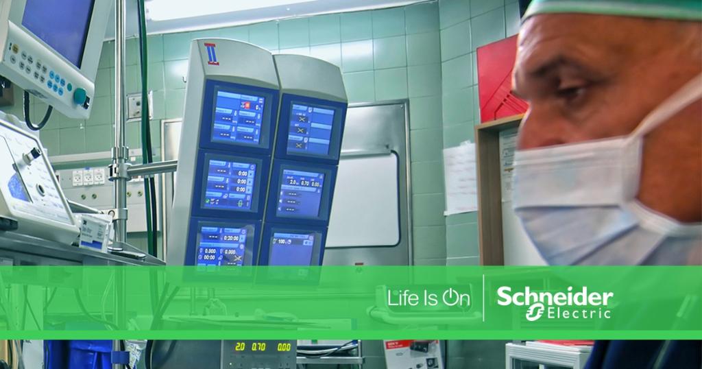 SEDataCenters's tweet photo. A generator takes 10-15 seconds to power up. Fill that gap with a healthy, scalable critical power system. Learn how in our reference guide on #healthcarepower #healthcareUPS #LifeIsOn https://t.co/prsxSvIEpc https://t.co/ve4iqevNb5