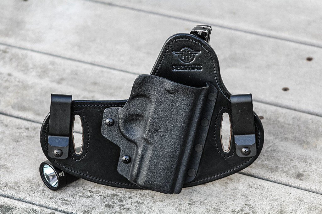 HiddenHolsters's tweet photo. Columbus Day Sale!! Limited time to save!!🏃 - https://t.co/BXYnJbM4gj https://t.co/iyEOQevL3N