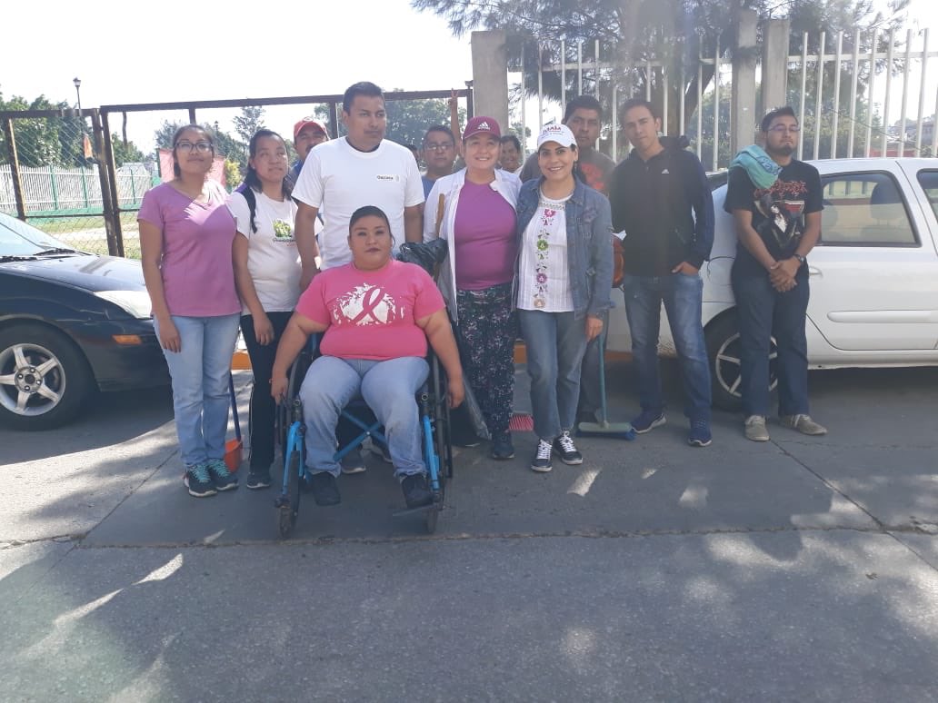 BlancaIslasM's tweet photo. Haciendo #TequioporOaxaca en @DIF_Oaxaca en equipo con @SEMOVI_GobOax @ICAPET_GobOax @IOAM_GobOax #EnFamiliaSiPodemos @alejandromurat @IvetteMurat @holmchristian #DAPC https://t.co/Aqcv4f58Mz