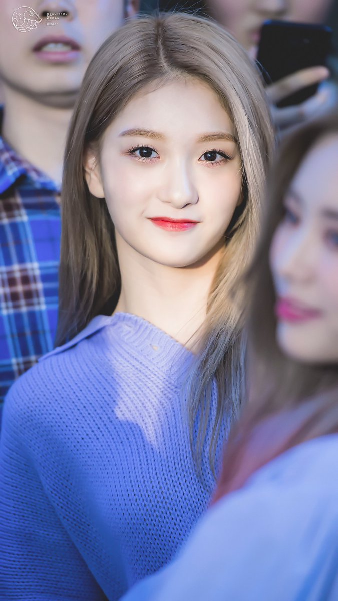 BMO_fromis's tweet photo. 181007 

#이서연
#Seoyeon
#fromis_9 https://t.co/dceL2b6kqu