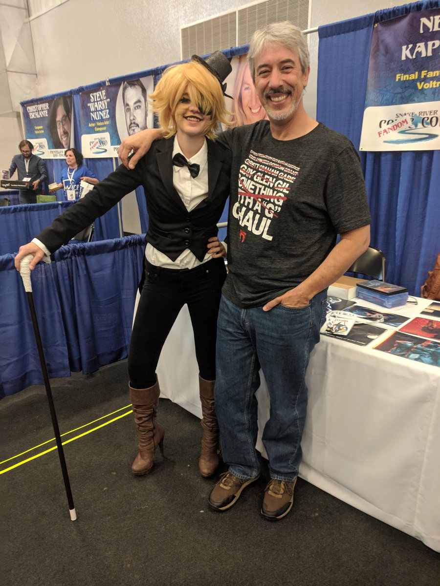 ALostDuckie's tweet photo. Can't believe I forgot to post this but I got to meet @NeKap at SRFC and it was honestly so great, he is such a cool dude and so kind and fun to his fans. Thanks for being so great Neil! https://t.co/YkUbeQghtN