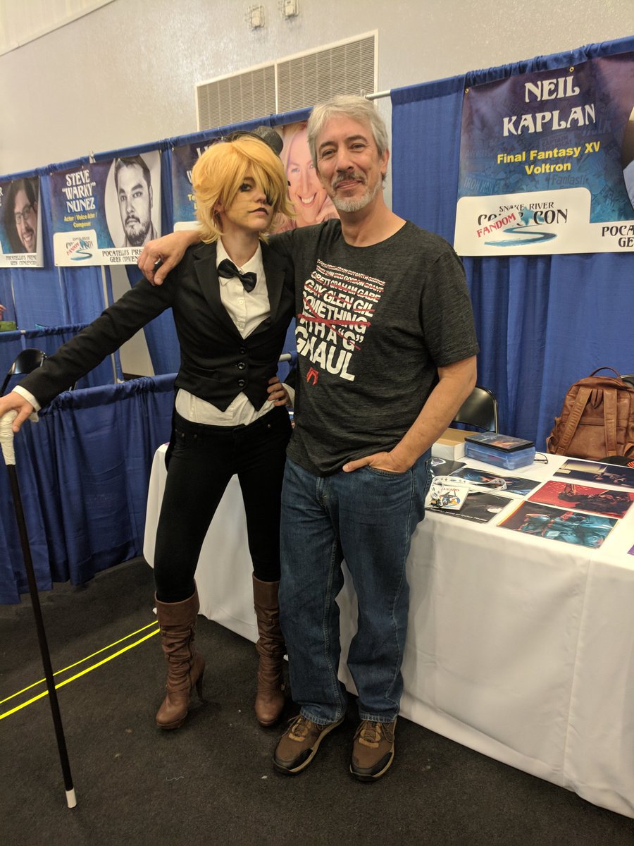 ALostDuckie's tweet photo. Can't believe I forgot to post this but I got to meet @NeKap at SRFC and it was honestly so great, he is such a cool dude and so kind and fun to his fans. Thanks for being so great Neil! https://t.co/YkUbeQghtN
