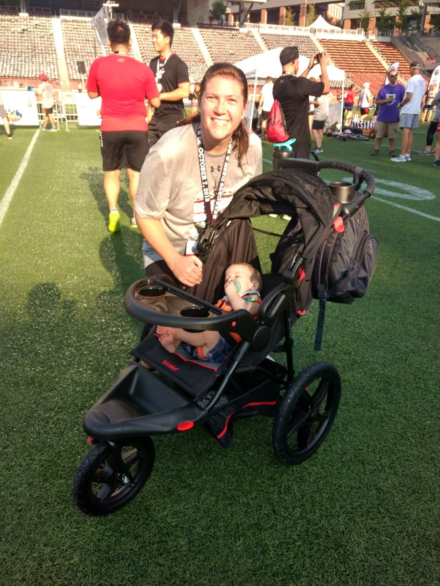 erin_gajewski's tweet photo. Great "running" buddy but those hills in Clifton are no joke! #bearcatdashandbash https://t.co/YVCvZGZWXe