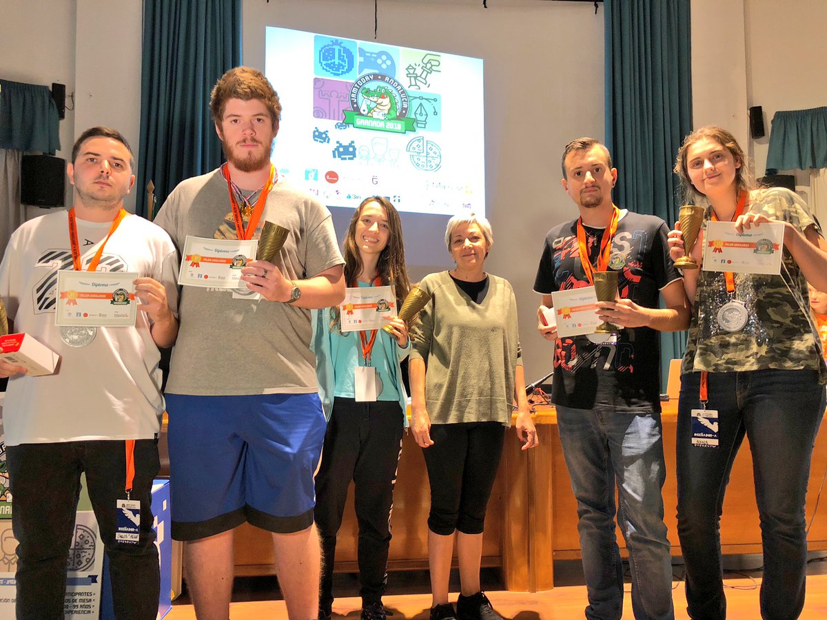 Premio 🥇 al ‘Mejor Videojuego’ de la #JamTodayGR2 es para el equipo Blue Acentor @BAcentor 👏👏👏