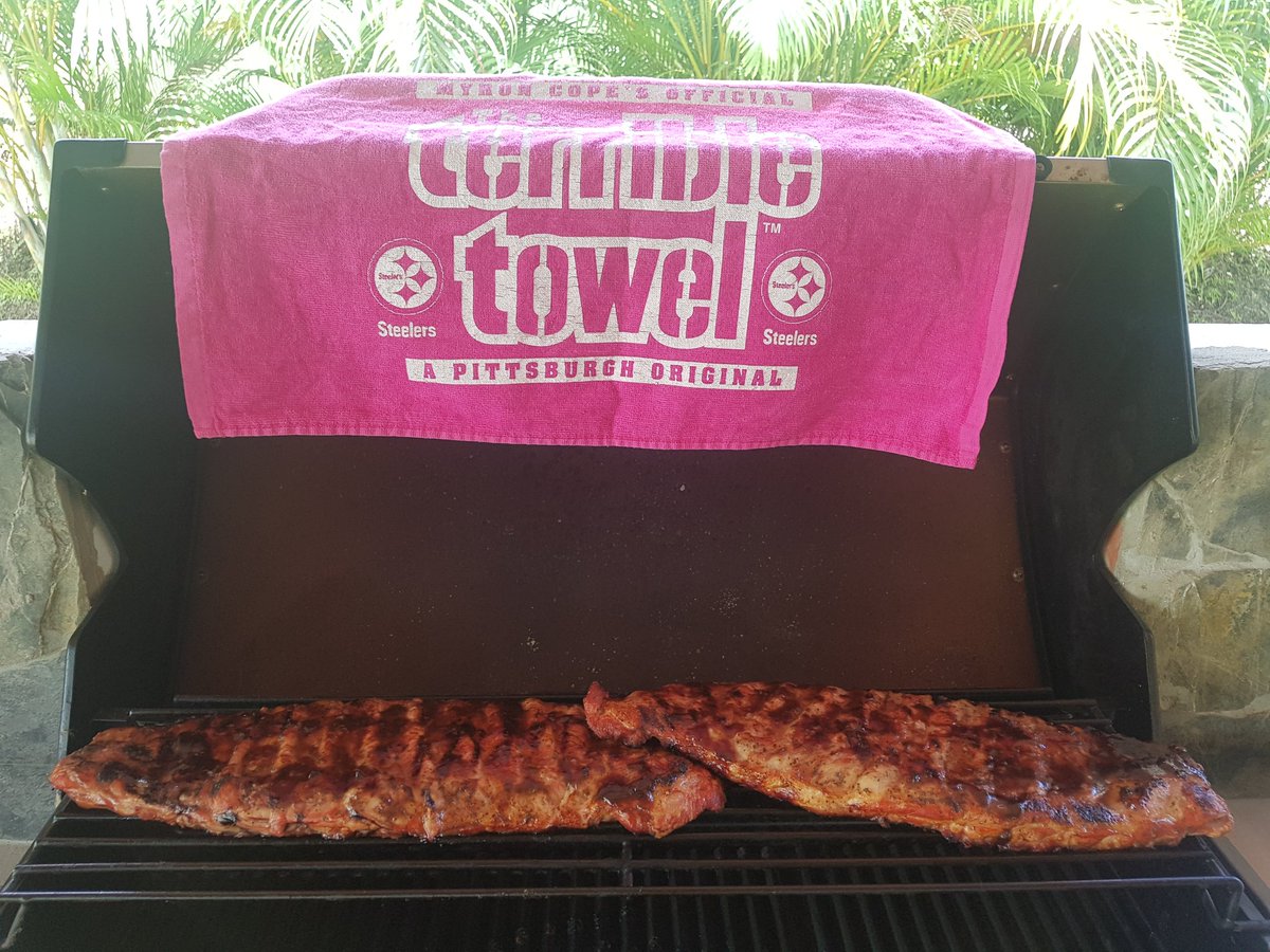 ericcyclons's tweet image. Go steelers #pink #los40patronales @JCBOYD_SPORT360 @JHULS_CENTENO @jimwilliams81 @Arquimedesfern1