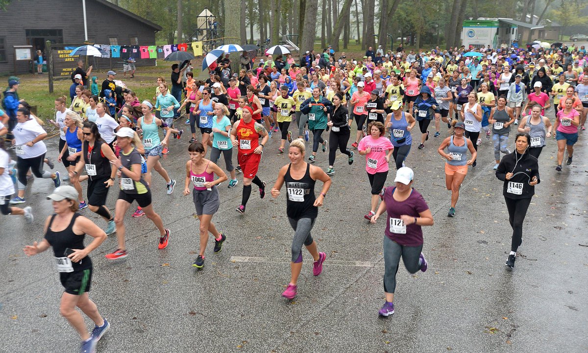 ETNmillette's tweet photo. My story, all my photos https://t.co/khN0gMzwLz from the 13th annual HerTimes 5K race, held at @PresqueIsleSP today. #ErieLive #Runners #5K @HerTimesErie #NWPAOut https://t.co/LAqaLMNtID