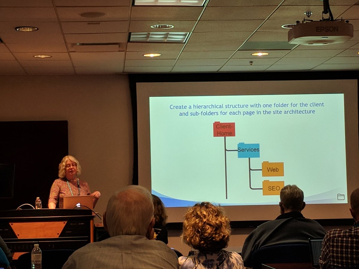A great presentation on how to better collaborate with your clients around content at #WCBALT from <a href="/LynneDAutrechy/">Lynne DAutrechy</a>