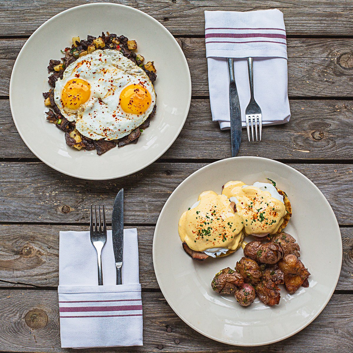 Fly by for drinks and brunch before the #FleetWeekSF Air Show begins. #RedDog #Brunch, 10am-3pm.