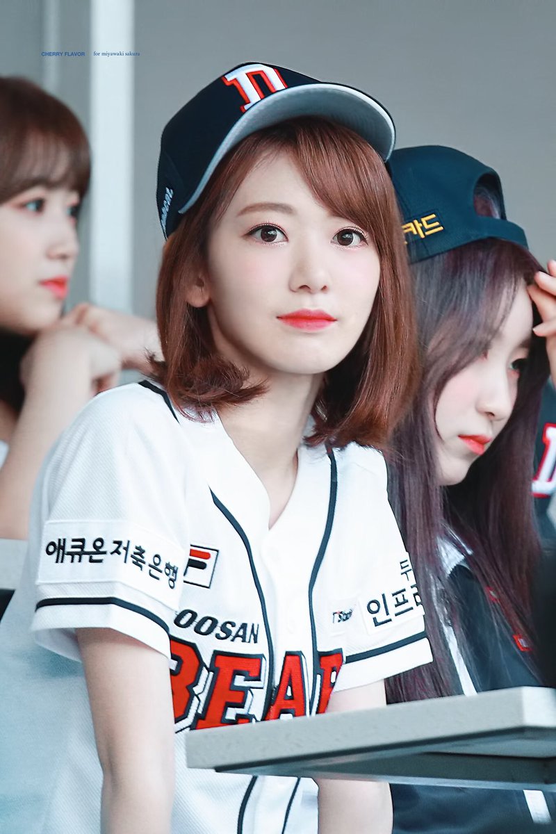 181006 야구장사쿠라는 찐이다.... | 인스티즈