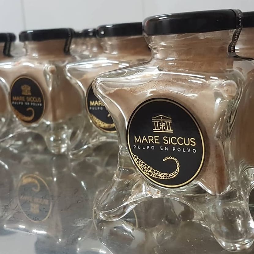 mare_siccus's tweet photo. Preparando nuestro sabroso #pulpoenpolvo, empezamos una gran semana bastante movidita!! #caprichosdelpaladar #regalasabor https://t.co/RXD4lWJcag