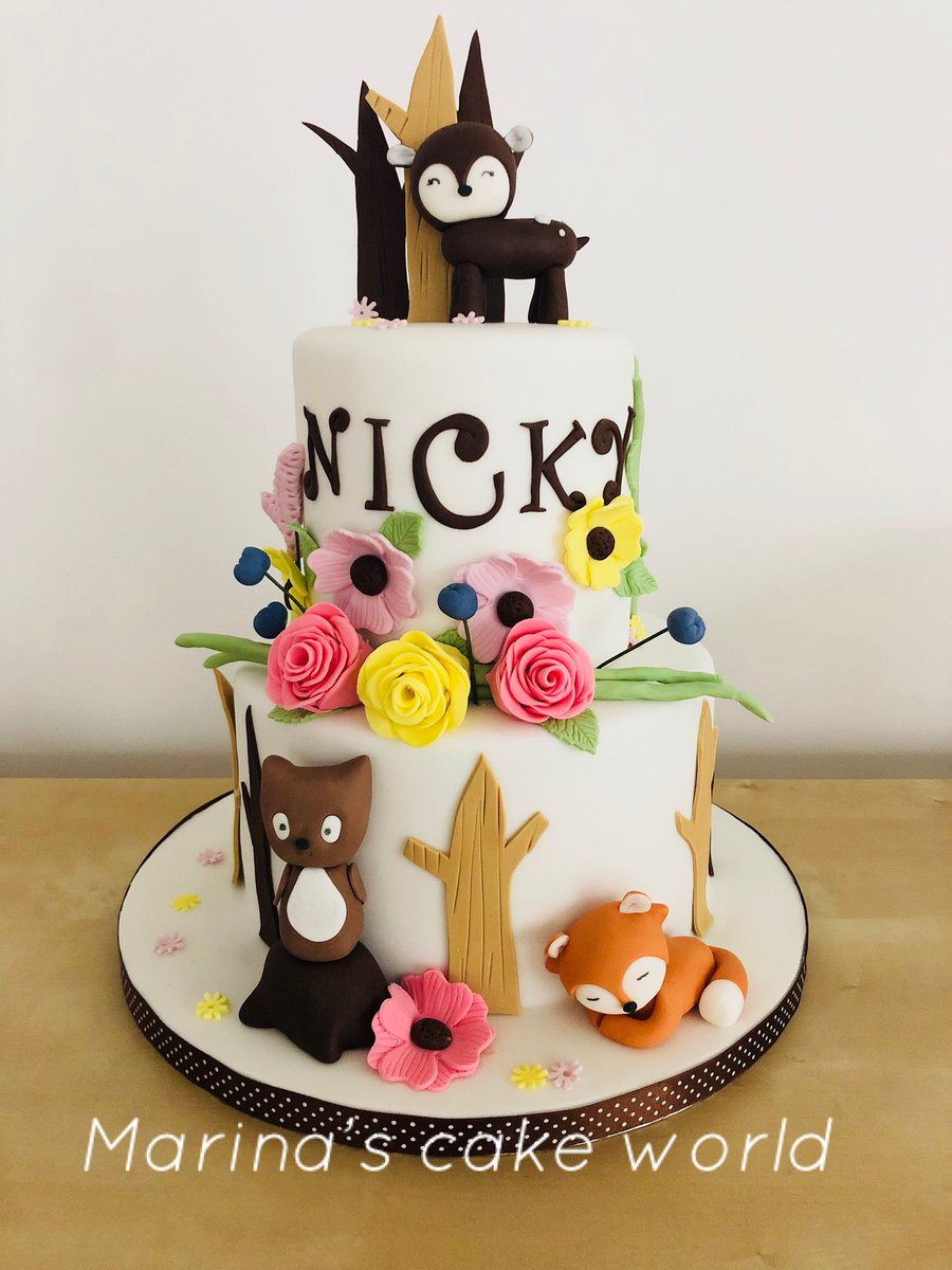 A cute woodland cake with cute sleepy animals for little Nicky’s birthday. #limehouse #canarywharflondon #poplar #isleofdogs #woodland #woodlandcake #wildanimals #fox #deer #stag #owl #marinascakeworld #flowers #greeksinlondonpic.twitter.com/VSHGGYGihY dlvr.it/QmZPkG