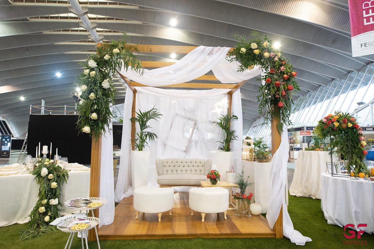 gfhoteles's tweet photo. Seguimos en #Feboda, donde te espera @irenecormenzana para contarte todas las sorpresas que puedes tener durante ese momento tan especial: tu #Boda 👰🤵 #Feboda2018 #gfmoments #contigoparati https://t.co/eF0hxVu35q