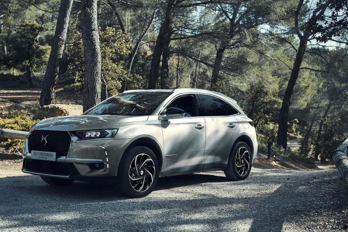 dikablog's tweet image. 2019 DS 7 Crossback E-Tense is a luxury crossover with eco-friendly powertrain. @DS_Official #DS #7Crossback #Crossback.