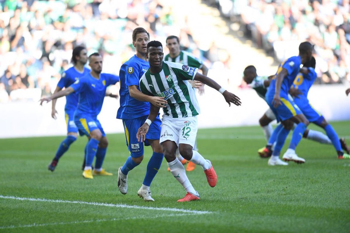 OfficialShehu's tweet photo. Great to be back on the pitch and getting a full 90 mins but most of all getting the 3 points with my team! 🐊 https://t.co/fNlVHvi6v4