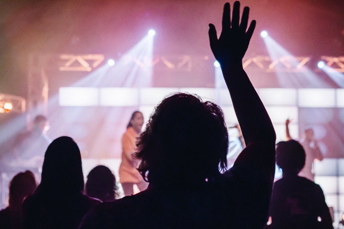cbglades's tweet photo. Best place to be on a Sunday! ππ½
Get to the House today for the last week of #CBGGravity π©π»βππ Bring your guest π₯ + grab some coffee in the lobby on your way in βοΈ
Weβll see you soon!
ββ β β β β β β β β
SAMPLE RD
3301 Riverside Dr
10A / 11:30A
#NoPerfectPeopleAllowed https://t.co/uVdKWYZ5TZ