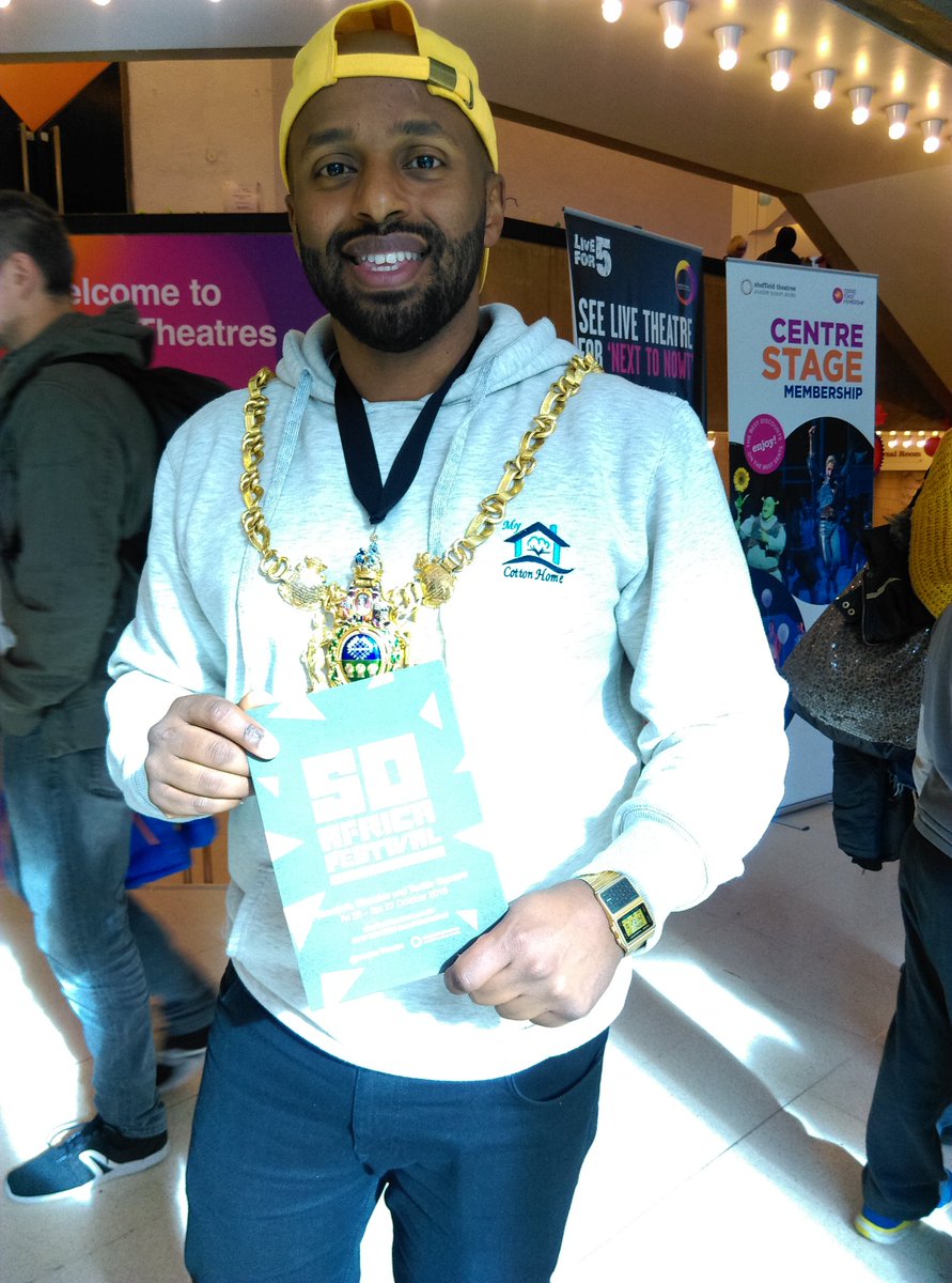AfriWoman's tweet photo. Just caught up with @MagicMagid at the @crucibletheatre. He will be gracing @soafricafest and says you should come along. #SoAfricaFest #SheffieldIsSuper #SheffieldIsOpen #SoAfricaFest https://t.co/xFm2BZ1p93