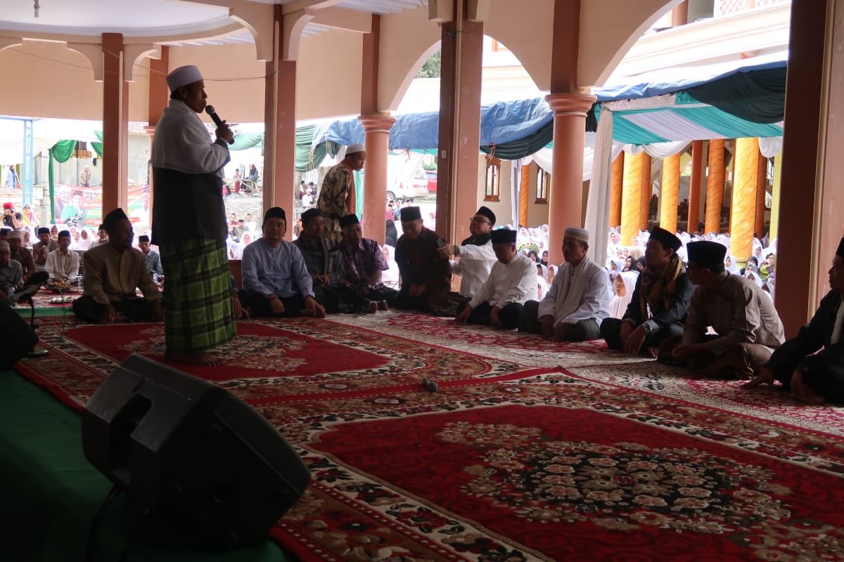 SyaifulHooda's tweet photo. Menghadiri Acara Haul Akbar dan Temu Alumni di Pondok Pesantren Al-Hikamussalafiyah Cipulus Purwakarta.
Sekaligus MoU antara Ponpes Cipulus dengan Universitas Islam Nusantara (UNINUS).
#pesantren #ulama #santri #purwakarta #cipulus #uninus https://t.co/LMixuNNXA1