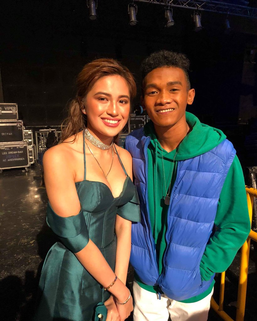 mariedadacay's tweet photo. magpapa huli ba kayo sa post! @GarrettBoldenjr @JoshAdornado char lang:)
#TheClash2018 https://t.co/nf4mnAckfH