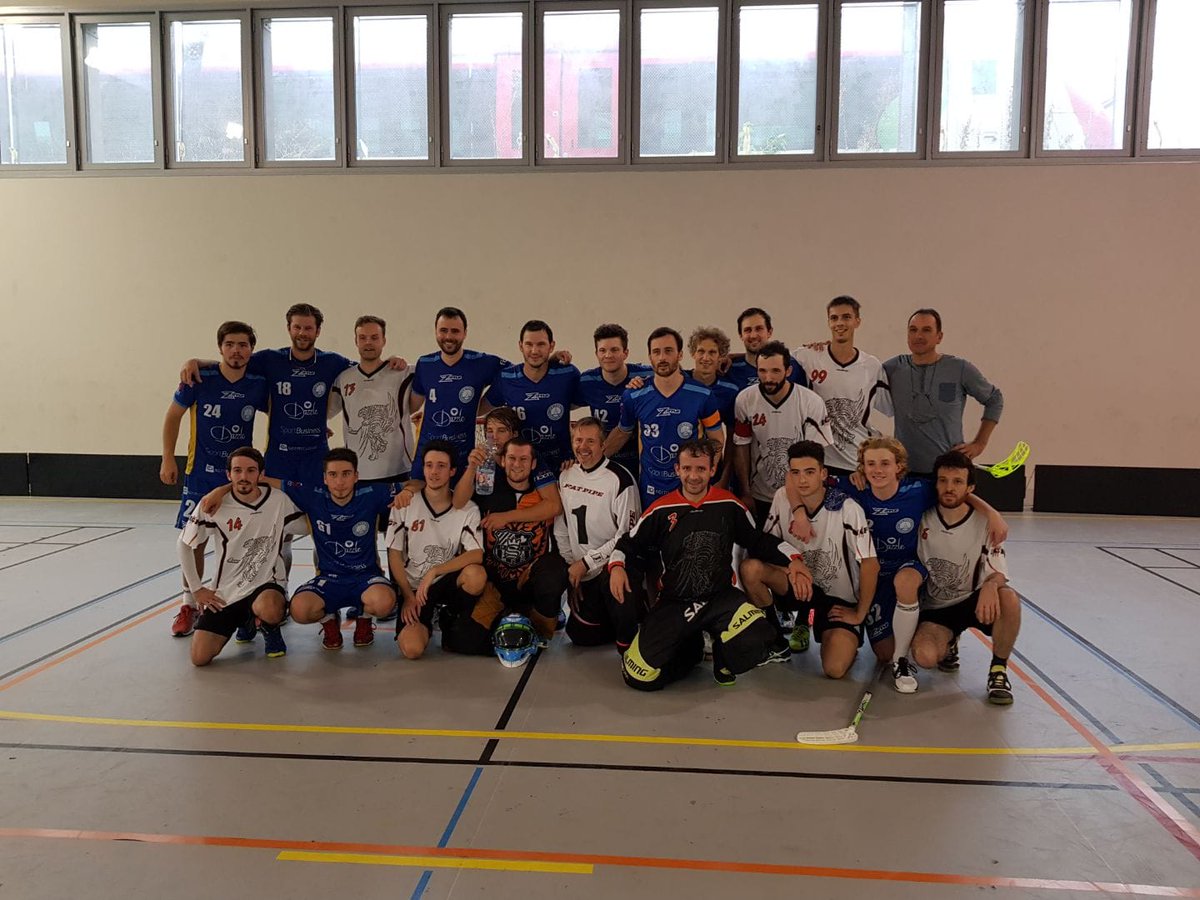 Week-End de #floorball N1 à Paris très satisfaisant dans le jeu et dans l'état d'esprit. Deux parties serrées, un match nul 3-3 face a <a href="/Phoenix_FCW/">Phoenix Floorball Club</a> et défaite 5-4 face à <a href="/IFKParis/">IFK Paris</a> . #GoTigers #eiffeltower #Paris #FranceFloorball