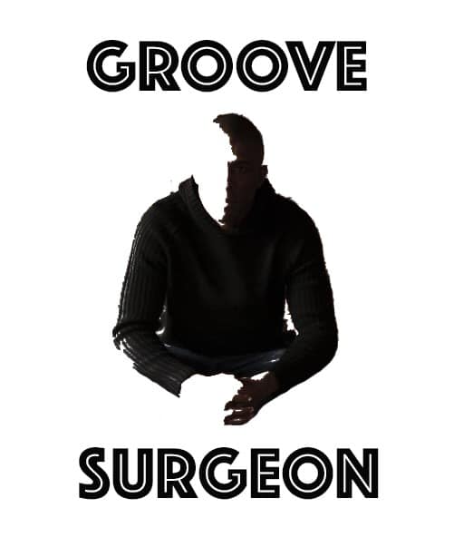 UNITYRADIOFM's tweet photo. #SundayMorning #SundaySoul with @LoveDJMello #InTheMix with @groovesurgeon and #jheeezzz #ItsAVibe #unityradiornb #unityradiohouse #garage #SundaySelect #watchLive https://t.co/CMnUrDw91c https://t.co/9zciOz3NMz